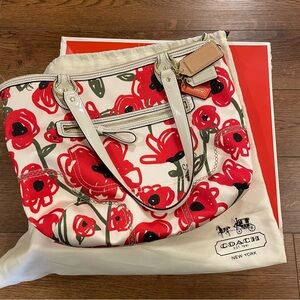 New COACH POPPY Hallie Glam Tote 23263